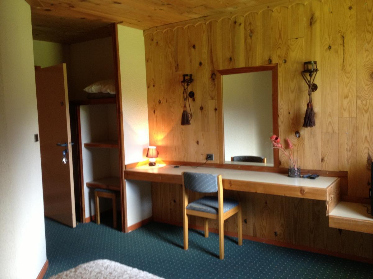 Hotel Cartusia Sarcenas Kamer foto